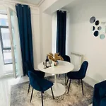 Azur 22 By Mamaia Nord Apartment *